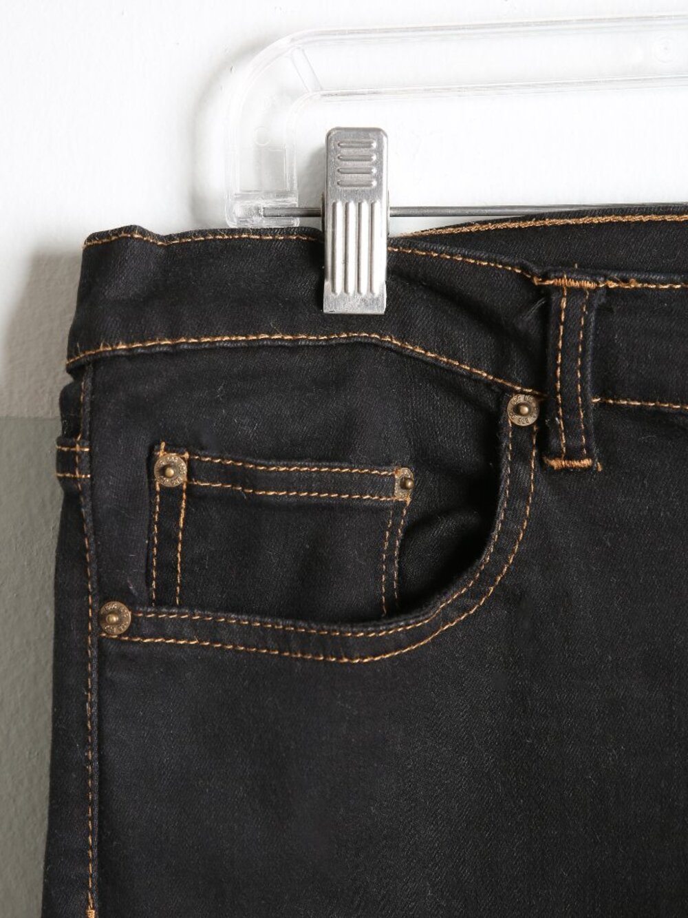 BDG Urban Outfitters Celina High-Rise Snap-Button Flare Jeans - Picture 5 of 10